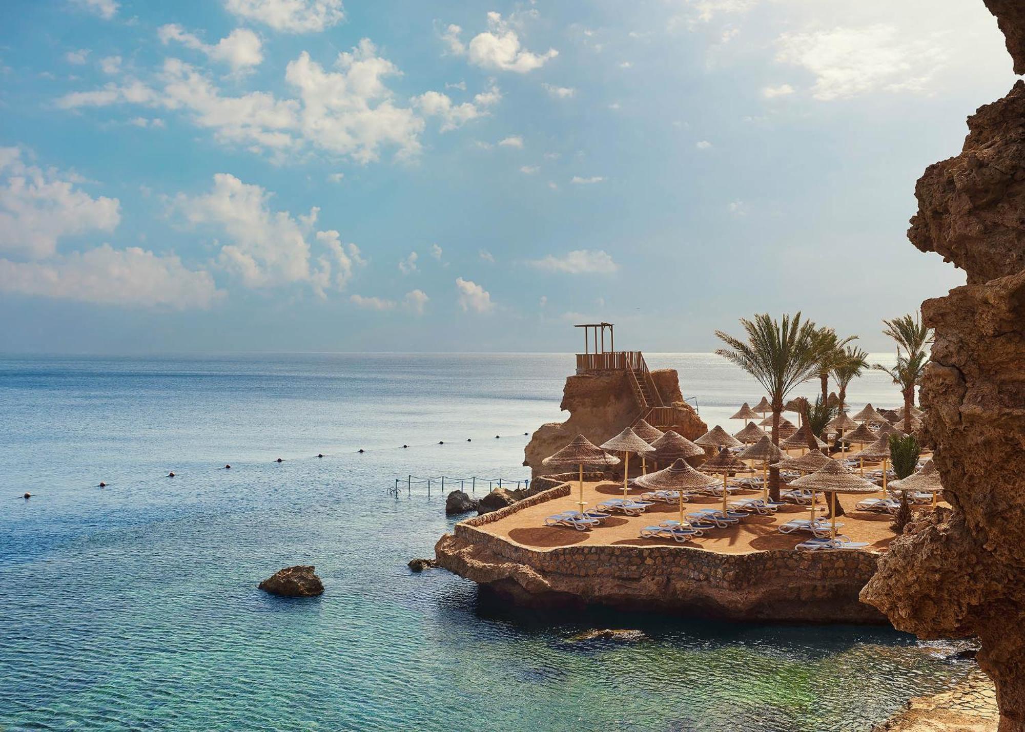 منتجع دريمز بيتش شرم الشيخ المظهر الخارجي الصورة The Red Sea coast at the Hilton Taba